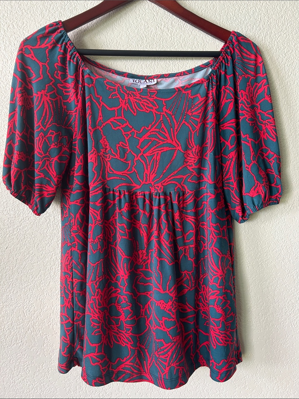 IOLANI Red Gray Floral Puff-Sleeve Tunic Top, Sz S